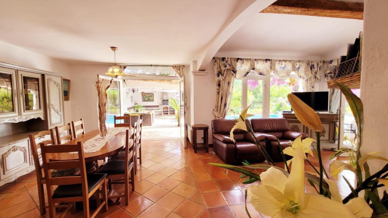Villa Provencale A Sainte Maxime, Golf De Saint Tropez Esterno foto
