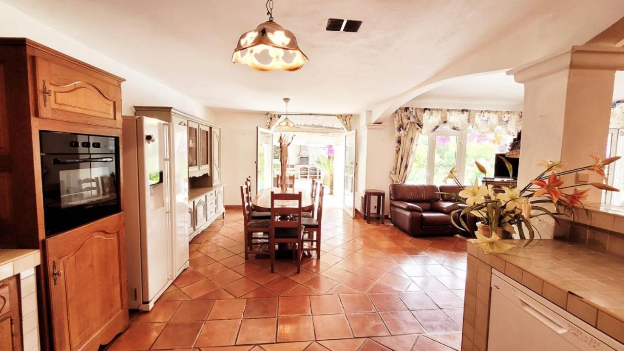 Villa Provencale A Sainte Maxime, Golf De Saint Tropez Esterno foto